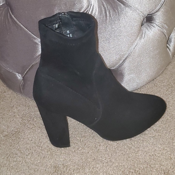 Boots - Picture 2 of 3